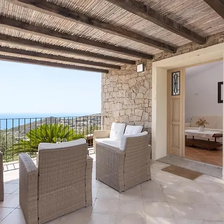 Casa Lulu Vakantiehuis Tertenìa